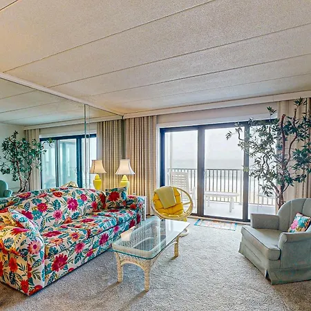 Flying Cloud 307 Apartment